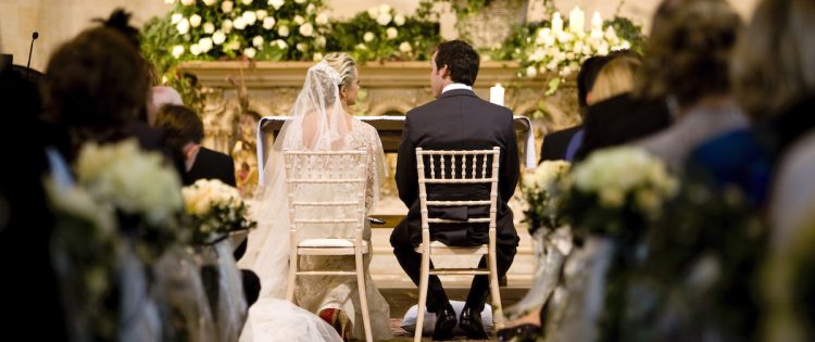 Creating Visual Impact with Bold Floral Designs in Church Venues